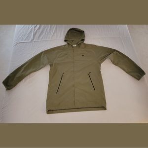Mountain Hardwear seam taped windbreaker